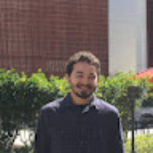 Meet your Posher, Carlos